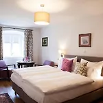 Zum Goldenen Anker Hotel 3*