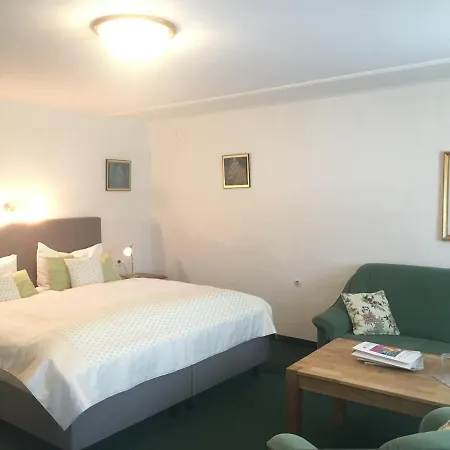 Zum Goldenen Anker Отель 3*