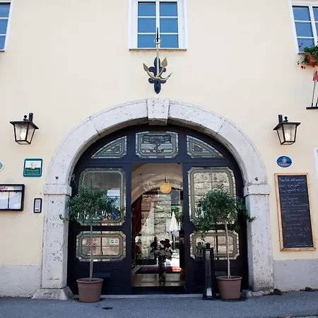 Zum Goldenen Anker 3* Хайнбург-ан-дер-Донау