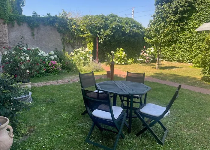 Zum Goldenen Anker היינבורג אן דר דונאו