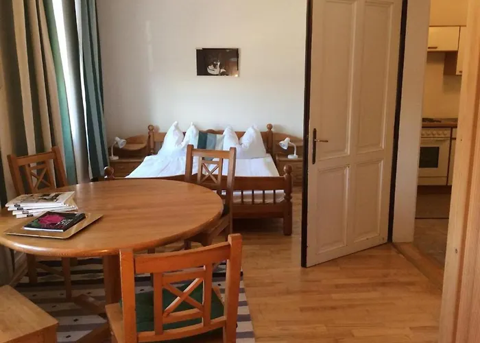 Zum Goldenen Anker מלון 3*